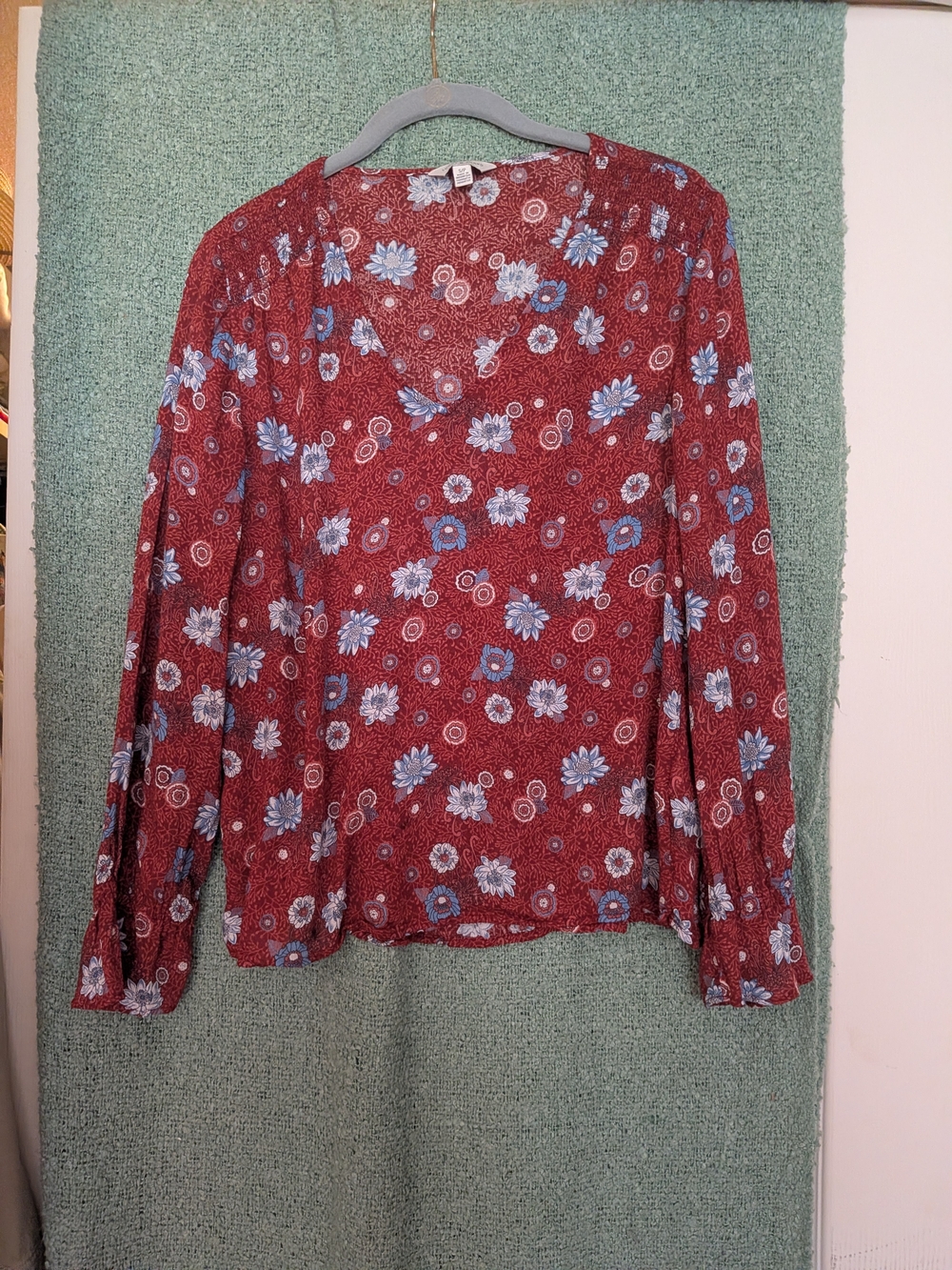 Lucky Brand Brick Red Floral V-Neck Long Sleeve Blouse